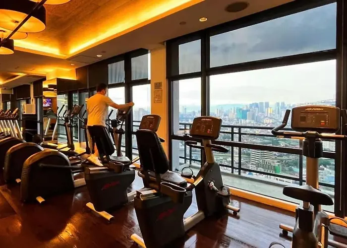 The Gramercy With Balcony Hotel Manila